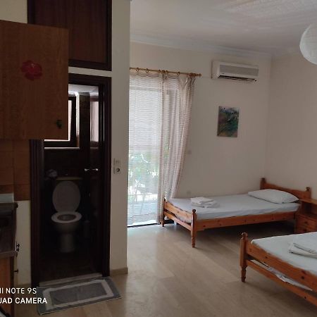 Rousetis Apartments Éjo Kültér fotó